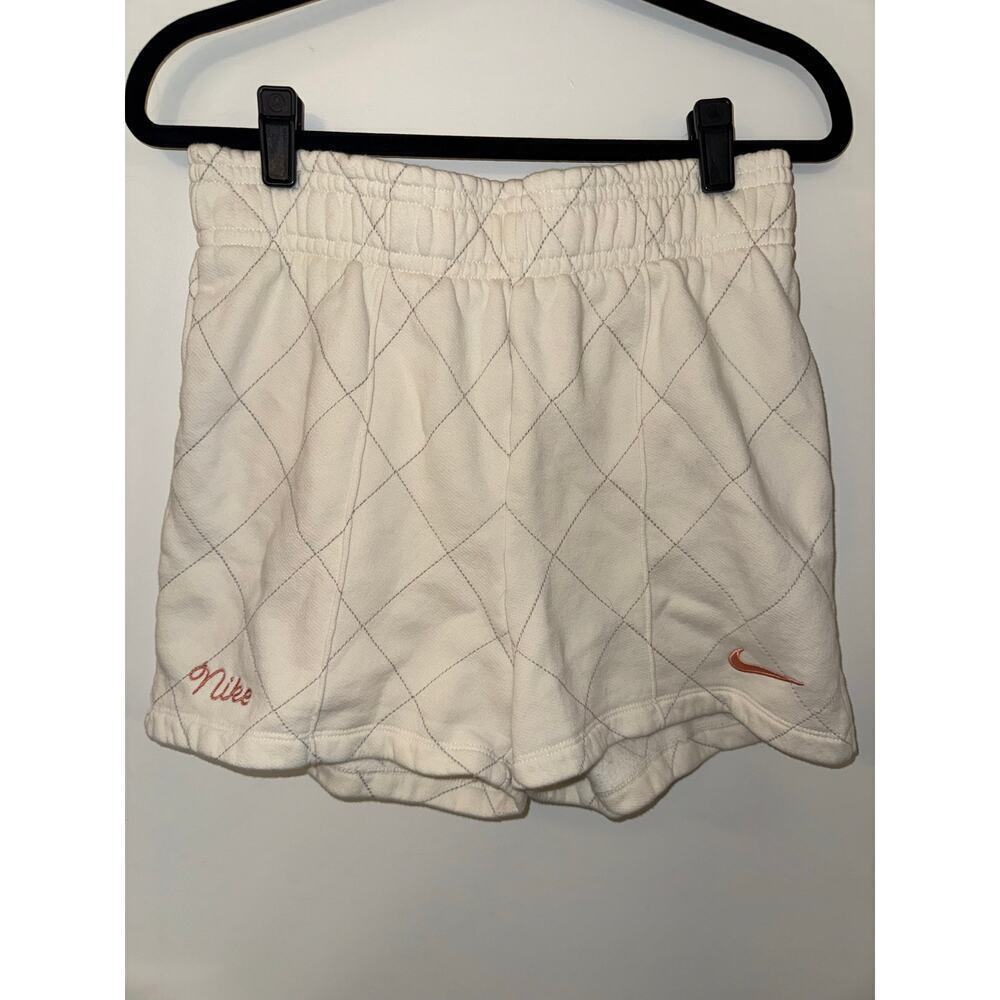 Nike Sportswear Fleece Lined Quilted Diamond Cream Sweat Shorts Women's Large - Picture 2 of 7